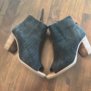 Toms Peep Toe Booties, Size 7